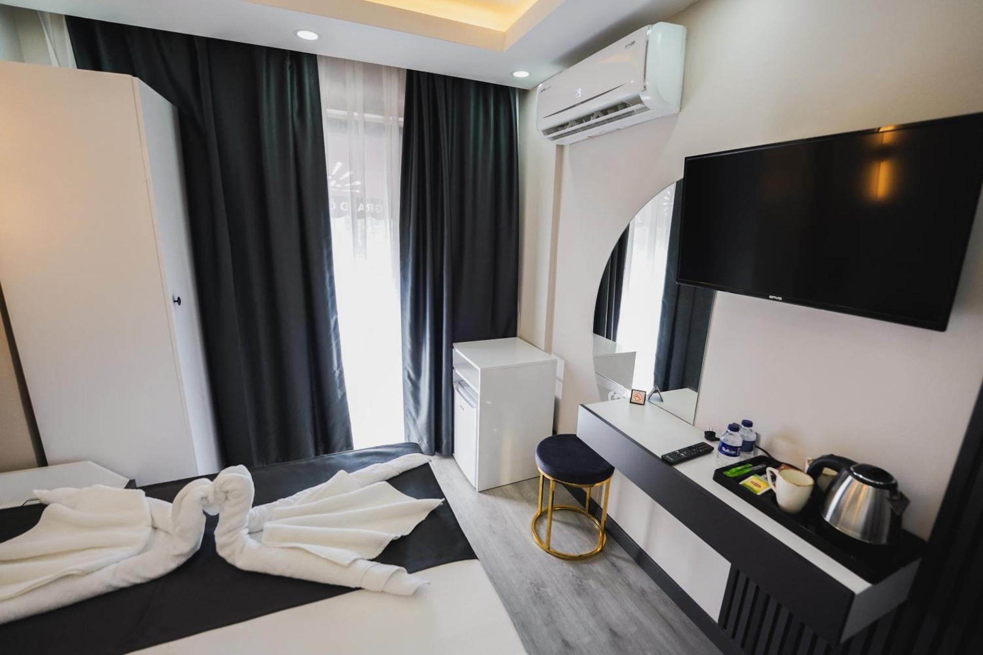 Grand Oezer Hotel Истанбул Екстериор снимка